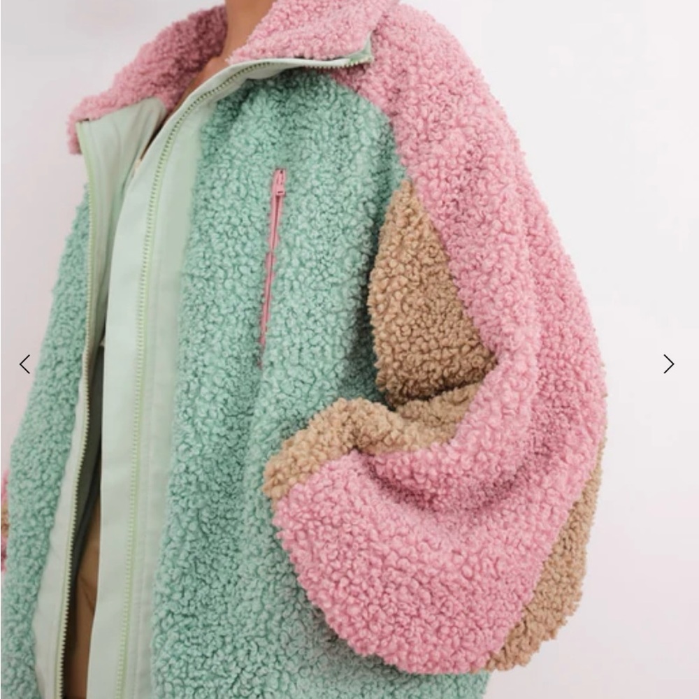 For love & lemons Sherpa zip up jacket